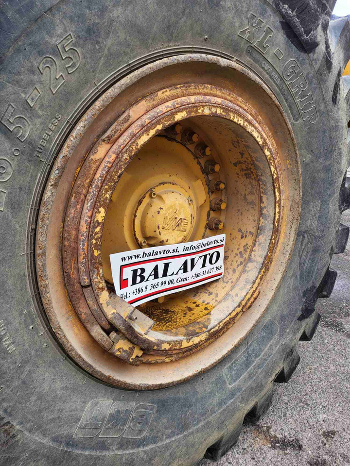 Volvo rims - Jante pour Chargeuse: photos 2 Volvo rims - Jante pour Chargeuse: photos 2