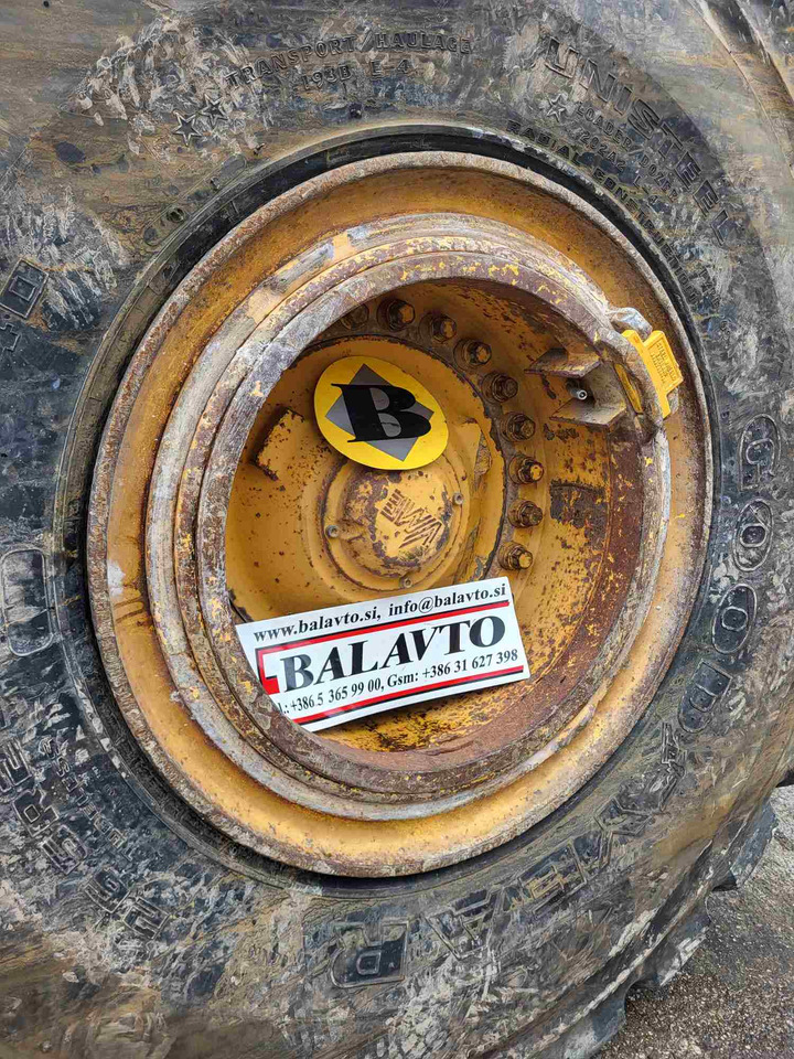 Volvo rims - Jante pour Chargeuse: photos 1 Volvo rims - Jante pour Chargeuse: photos 1
