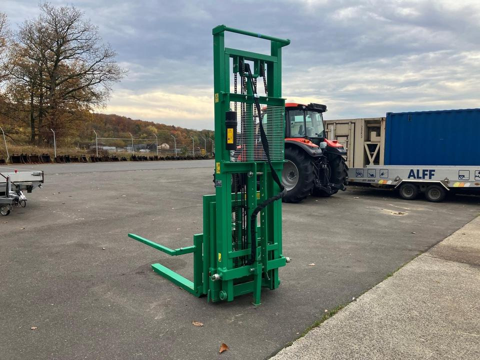 Heckstapler Dreipunkt mit Kistendrehgerät - Fourches: photos 3 Heckstapler Dreipunkt mit Kistendrehgerät - Fourches: photos 3