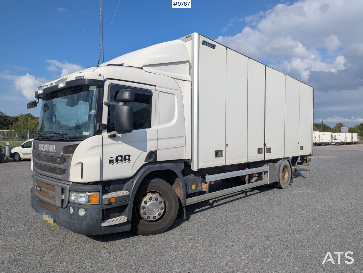 Box Truck Scania P320 4X2 with tail lift - Camion fourgon: photos 1 Box Truck Scania P320 4X2 with tail lift - Camion fourgon: photos 1