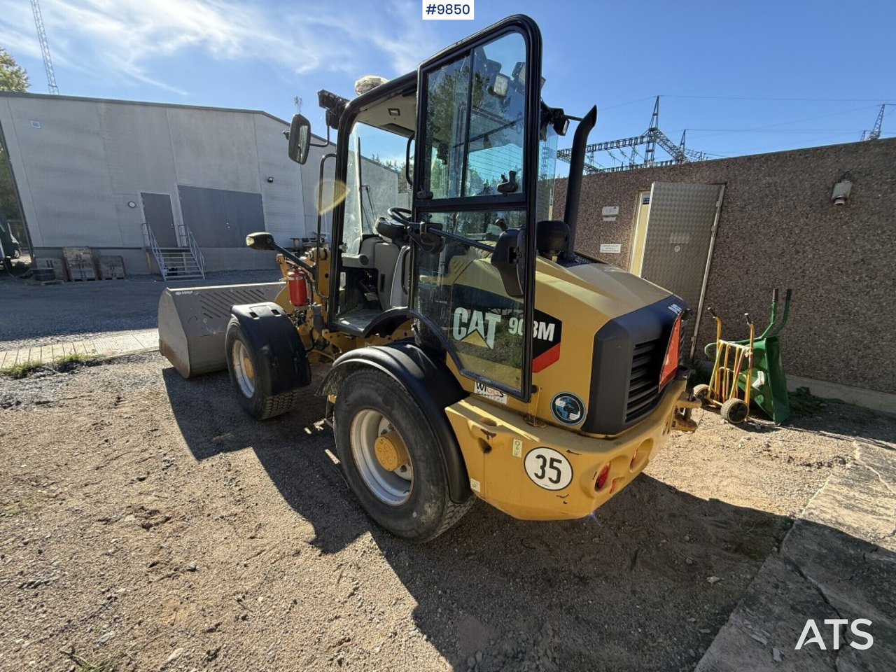 CAT 908M Wheel loader with Gears - Chargeuse sur pneus: photos 5 CAT 908M Wheel loader with Gears - Chargeuse sur pneus: photos 5