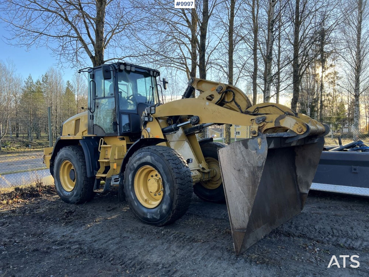 CAT 910K Wheel Loader (VIDEO) - Chargeuse sur pneus: photos 1 CAT 910K Wheel Loader (VIDEO) - Chargeuse sur pneus: photos 1