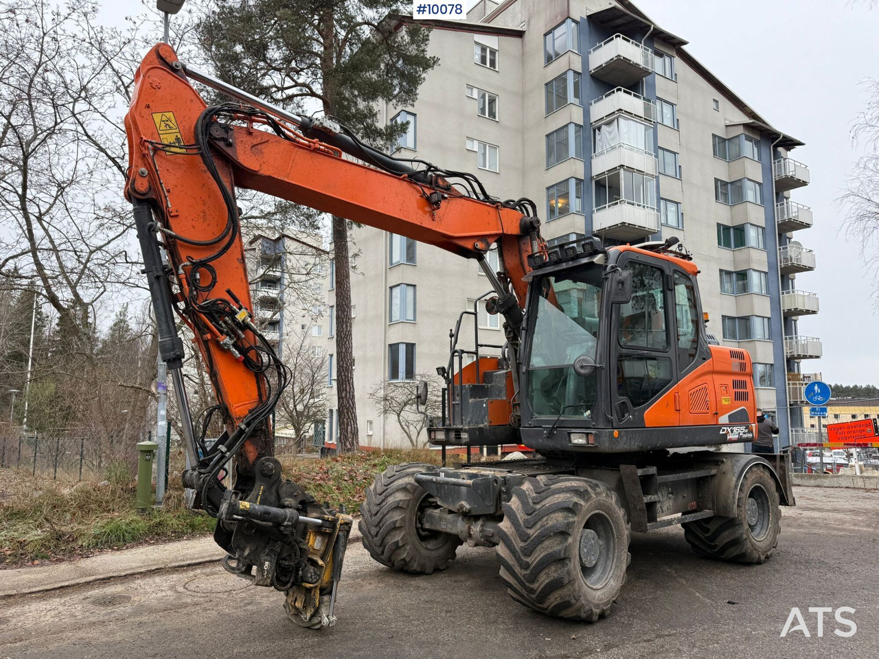 Doosan DX165W-5 Wheeled excavator (VIDEO) - Pelle sur pneus: photos 1 Doosan DX165W-5 Wheeled excavator (VIDEO) - Pelle sur pneus: photos 1