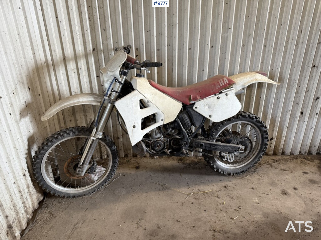 Enduro-tuned Yamaha YZ250 Rep. object - Motocyclette: photos 1 Enduro-tuned Yamaha YZ250 Rep. object - Motocyclette: photos 1