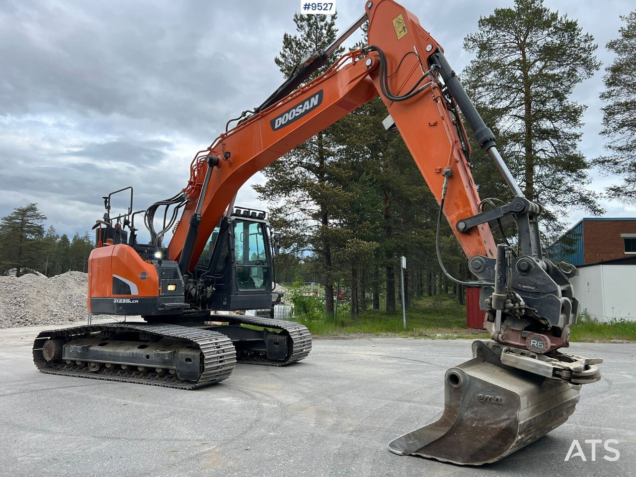 Excavator Doosan DX235 LCR-5 with excavator system (SEE VIDEO) - Pelle sur chenille: photos 3 Excavator Doosan DX235 LCR-5 with excavator system (SEE VIDEO) - Pelle sur chenille: photos 3