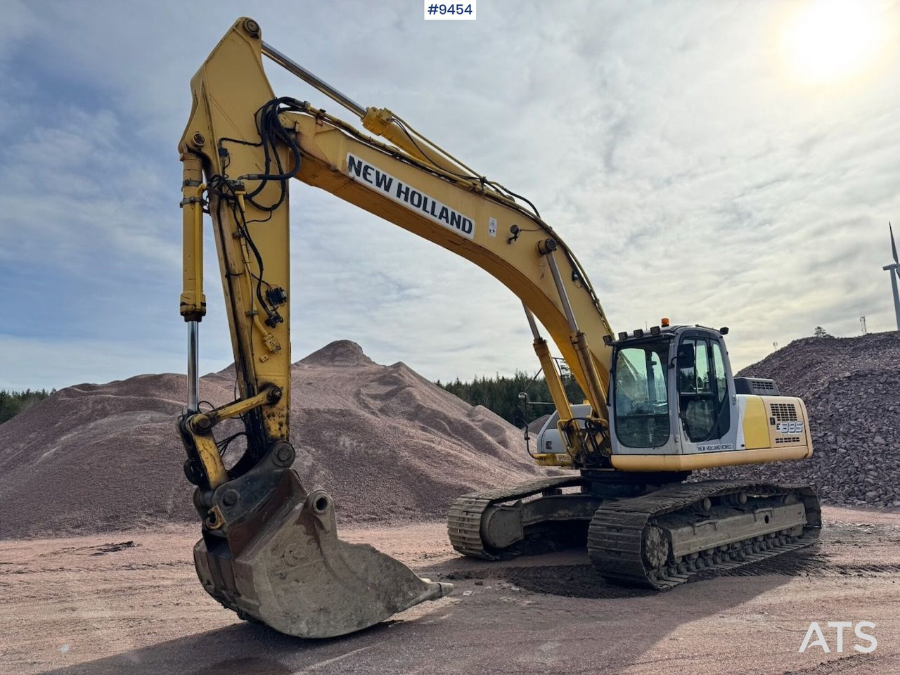 Excavator New Holland E385 - Pelle sur chenille: photos 1 Excavator New Holland E385 - Pelle sur chenille: photos 1