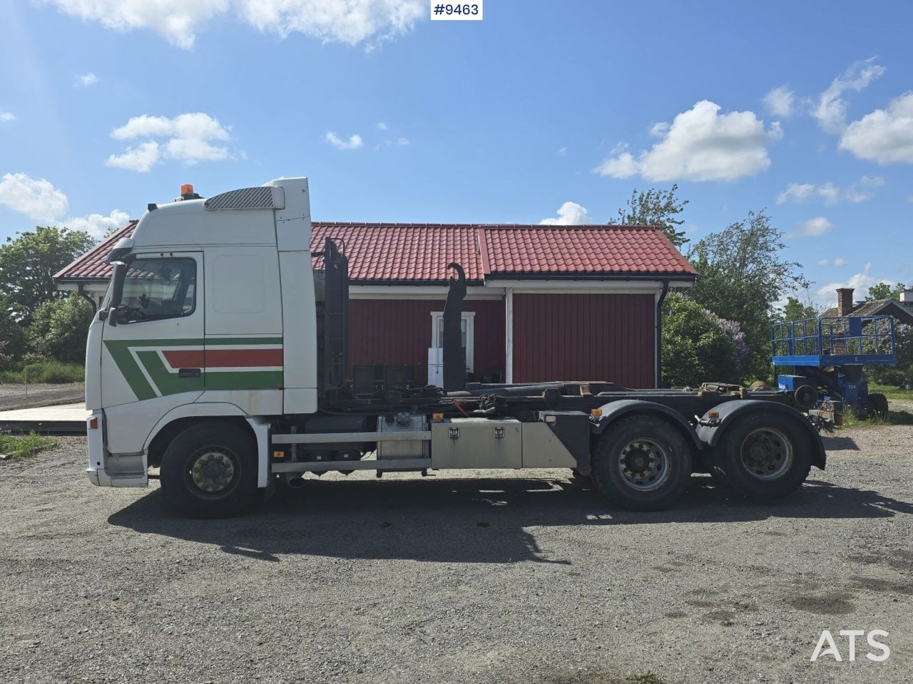 Hooklift Volvo FH12 6x2 (SEE VIDEO) - Camion ampliroll: photos 2 Hooklift Volvo FH12 6x2 (SEE VIDEO) - Camion ampliroll: photos 2