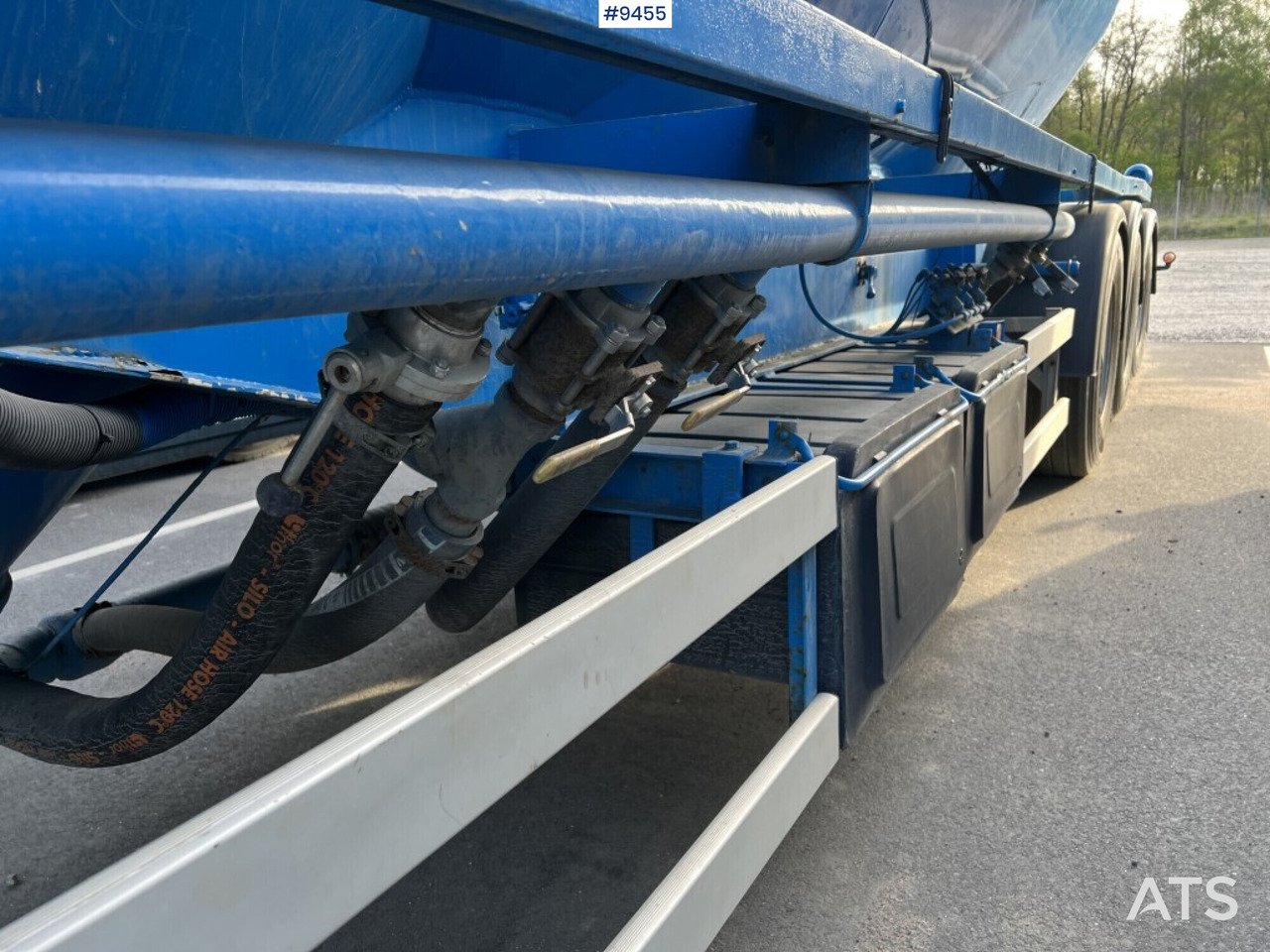 INTERCONSULT Bulk trailer - Citerne pulvérulente: photos 5 INTERCONSULT Bulk trailer - Citerne pulvérulente: photos 5