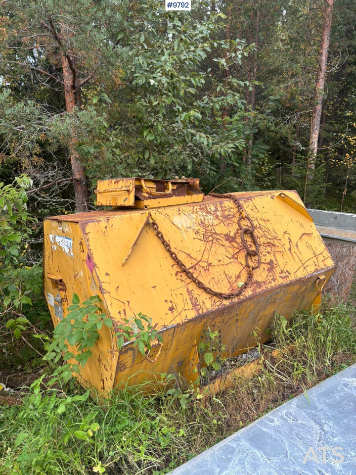 J-O Fherm Dumper Farm Tank 1500 L - Matériel de chantier: photos 1 J-O Fherm Dumper Farm Tank 1500 L - Matériel de chantier: photos 1