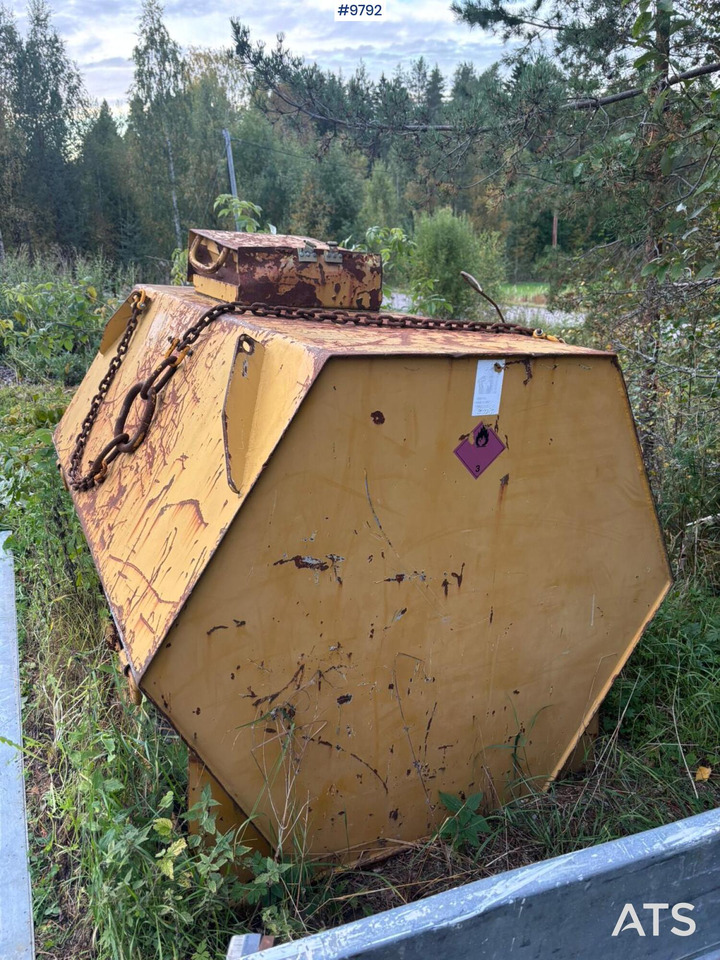 J-O Fherm Dumper Farm Tank 1500 L - Matériel de chantier: photos 2 J-O Fherm Dumper Farm Tank 1500 L - Matériel de chantier: photos 2