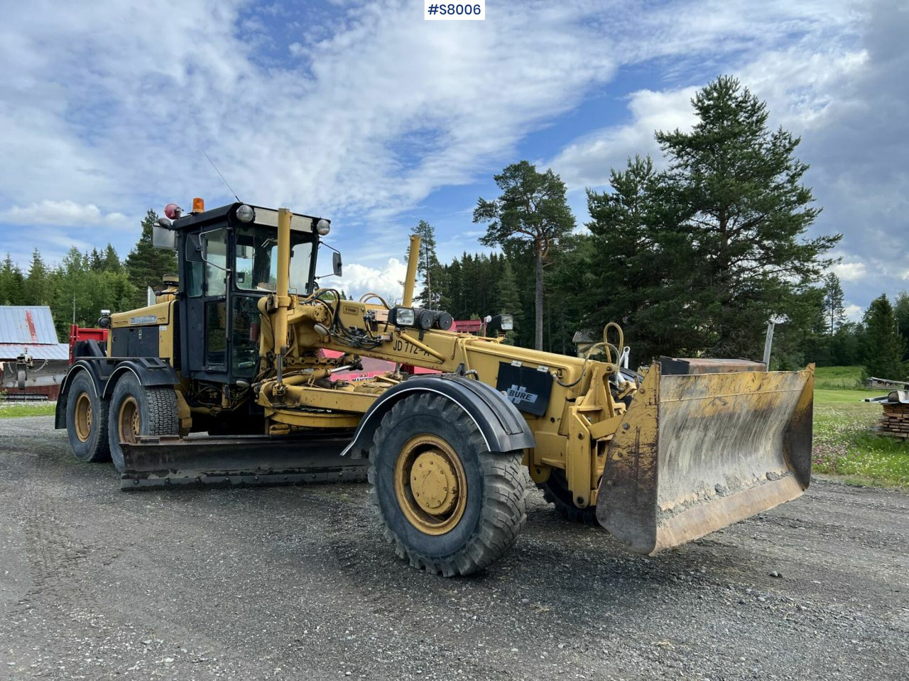 John Deere 772-A Grader with Gravel Sorter, see video - Niveleuse: photos 2 John Deere 772-A Grader with Gravel Sorter, see video - Niveleuse: photos 2