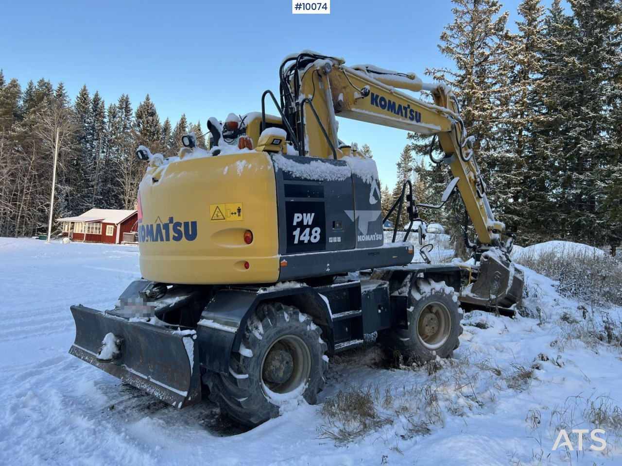 Komatsu PW148 Wheeled excavator with rotor and buckets - Pelle sur pneus: photos 5 Komatsu PW148 Wheeled excavator with rotor and buckets - Pelle sur pneus: photos 5