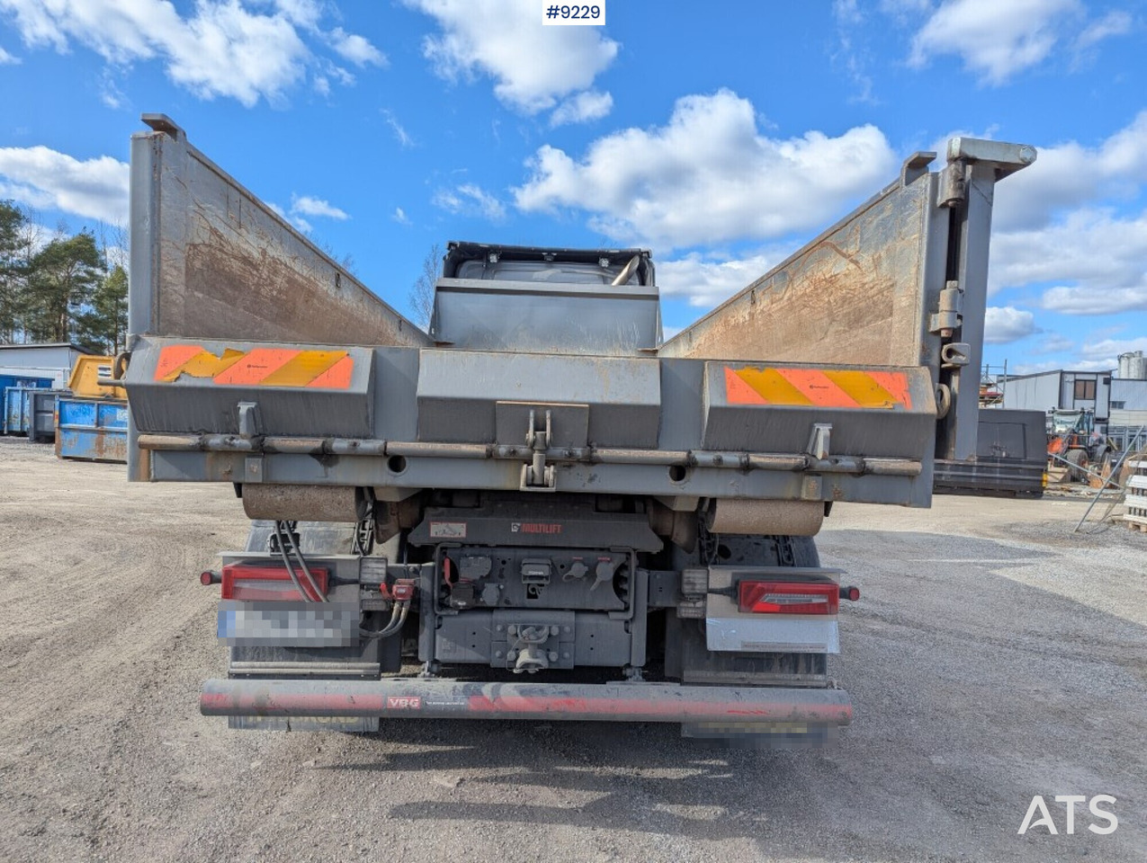 Lastväxlare Scania R560B8X4*4NB med grusflak - Camion ampliroll: photos 3 Lastväxlare Scania R560B8X4*4NB med grusflak - Camion ampliroll: photos 3