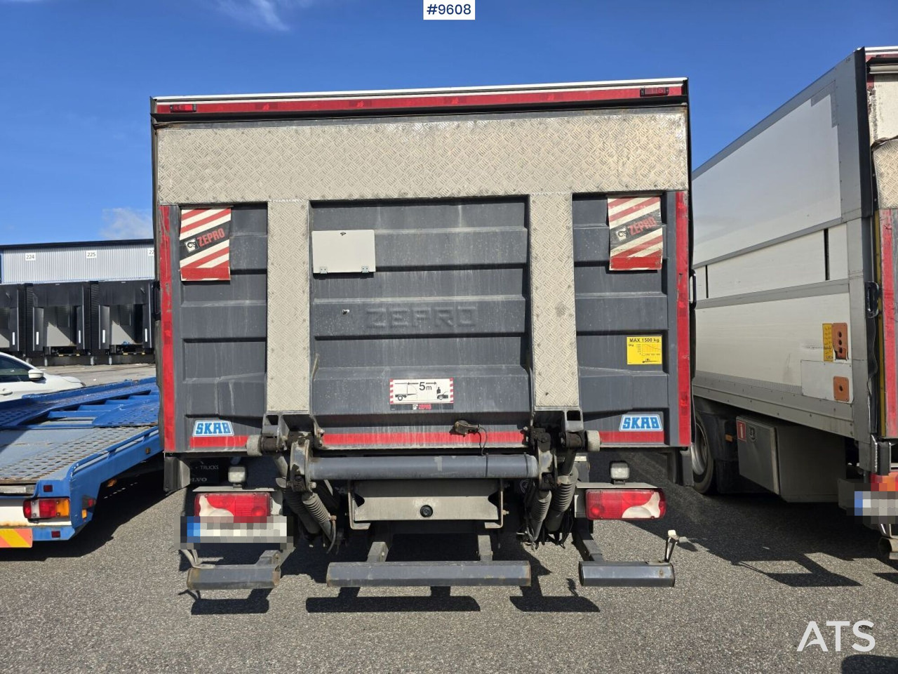 Camion fourgon Scania P250 Liftable and lowerable body: photos 6