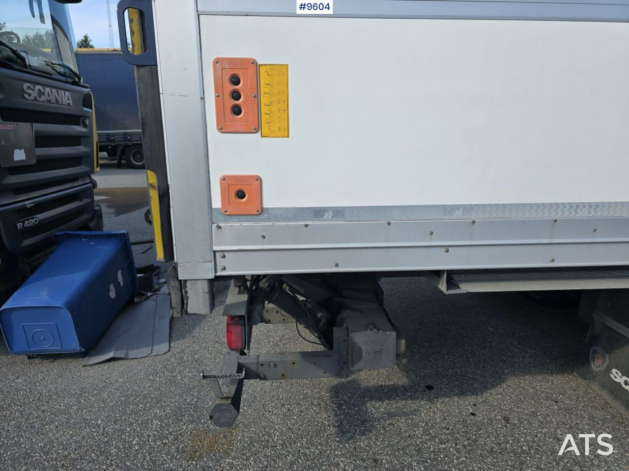 Camion fourgon Scania P250 Liftable and lowerable body: photos 16