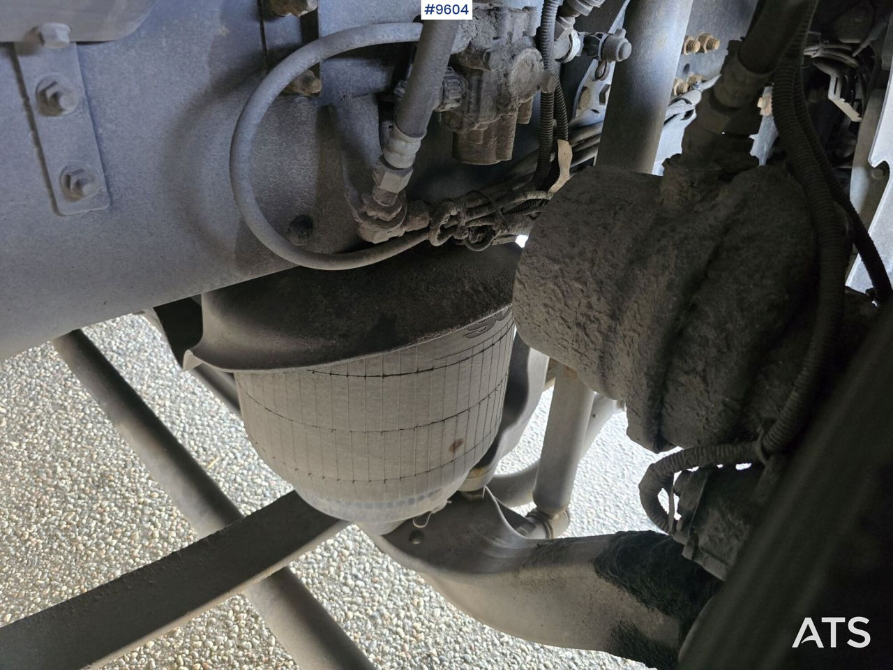 Camion fourgon Scania P250 Liftable and lowerable body: photos 13