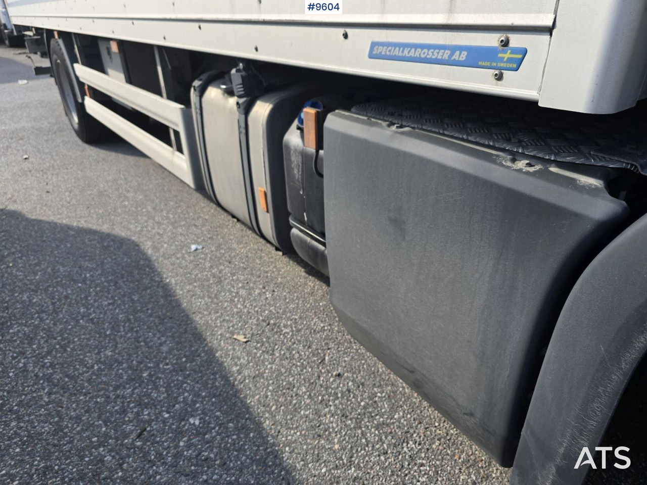 Camion fourgon Scania P250 Liftable and lowerable body: photos 14