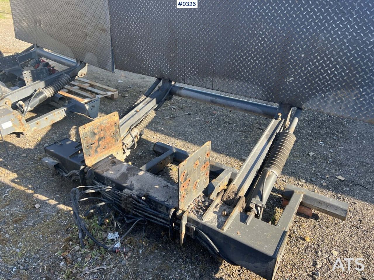 Tail lift Zepro Z2000-175MA - Hayon élévateur: photos 5 Tail lift Zepro Z2000-175MA - Hayon élévateur: photos 5