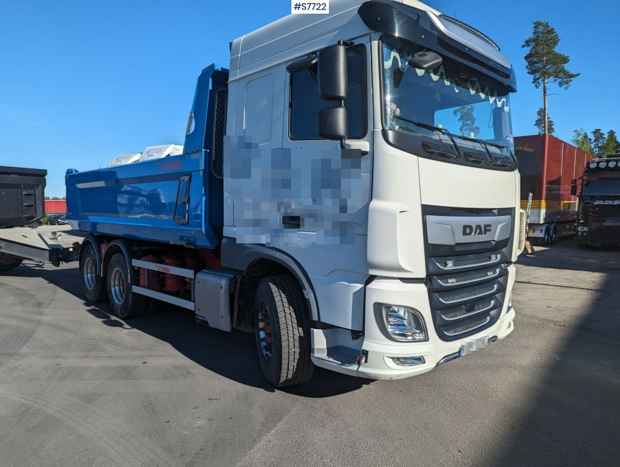 Tipper Truck DAF FAT XF530Z - Camion benne: photos 1 Tipper Truck DAF FAT XF530Z - Camion benne: photos 1