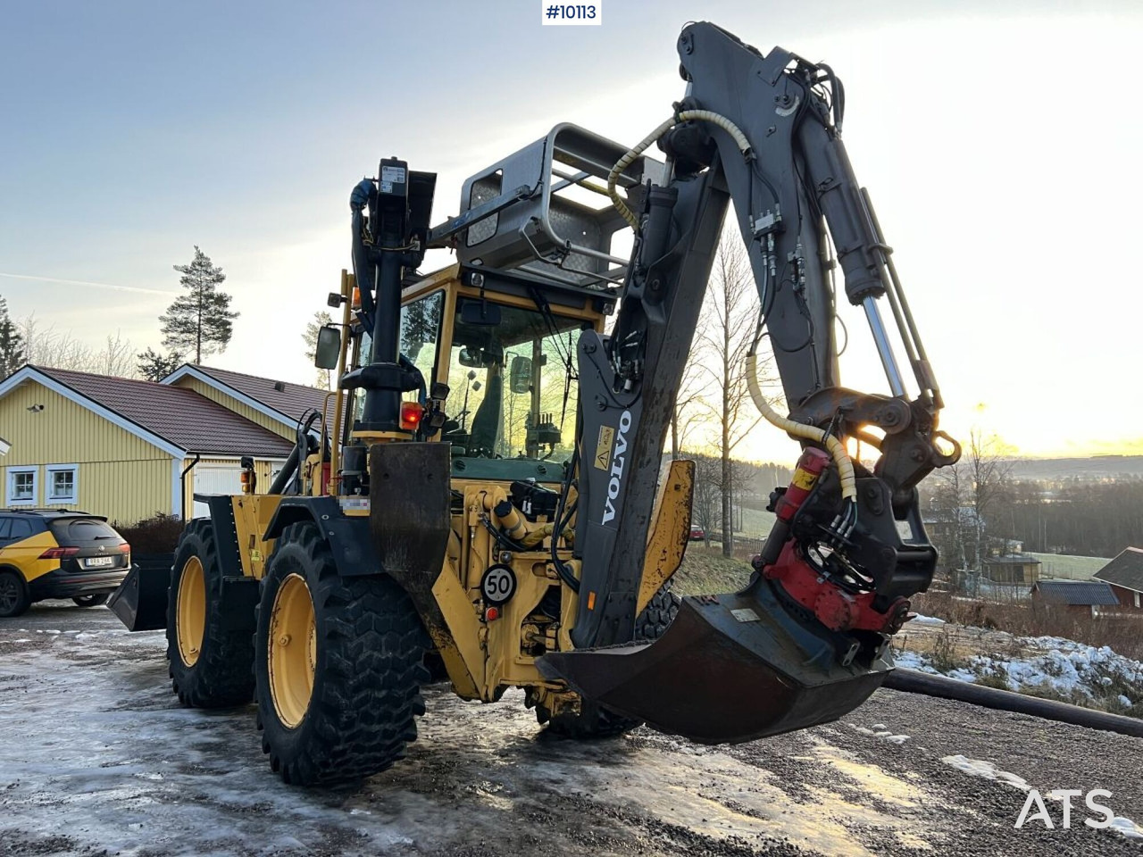 Volvo BM EL70C Line-equipped backhoe loader (VIDEO) - Tractopelle: photos 5 Volvo BM EL70C Line-equipped backhoe loader (VIDEO) - Tractopelle: photos 5