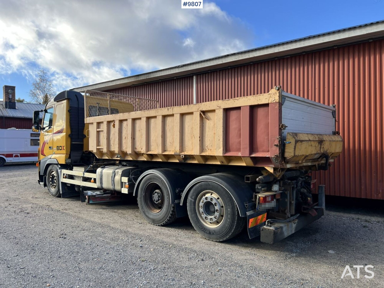 Volvo FH-480 6*2 with LAXO-Quick lock and plow equipment - Camion benne: photos 5 Volvo FH-480 6*2 with LAXO-Quick lock and plow equipment - Camion benne: photos 5