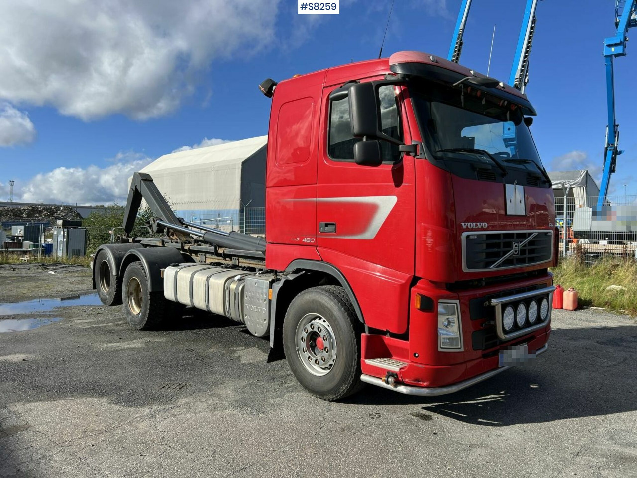Volvo FH 480 Hook Truck with Zetterbergs flatbed, see video - Camion ampliroll: photos 2 Volvo FH 480 Hook Truck with Zetterbergs flatbed, see video - Camion ampliroll: photos 2