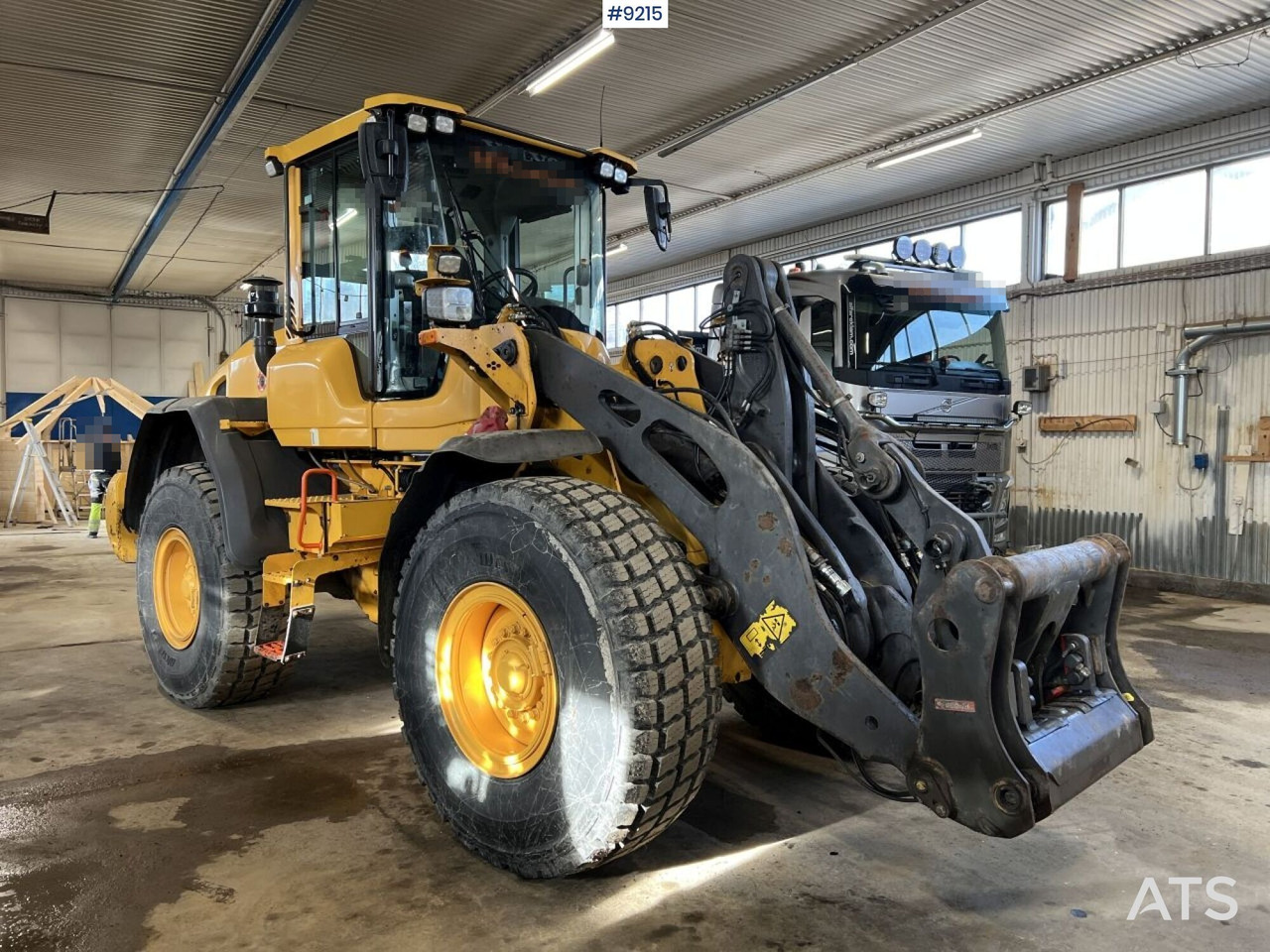 Volvo L 90 H Wheel loader (VIDEO) - Chargeuse sur pneus: photos 2 Volvo L 90 H Wheel loader (VIDEO) - Chargeuse sur pneus: photos 2