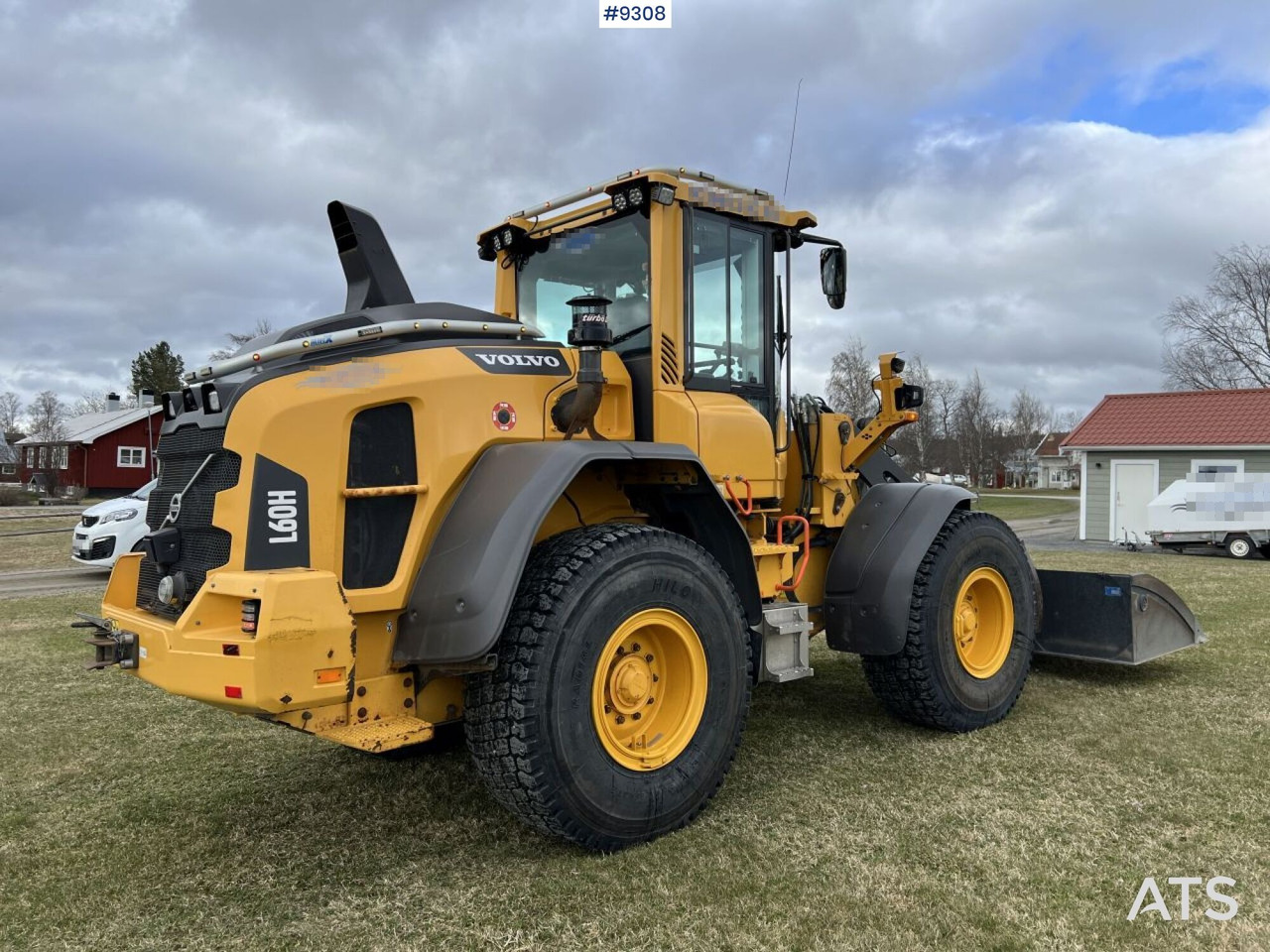 Volvo L60 H Wheel loader with grading bucket (VIDEO) - Chargeuse sur pneus: photos 4 Volvo L60 H Wheel loader with grading bucket (VIDEO) - Chargeuse sur pneus: photos 4