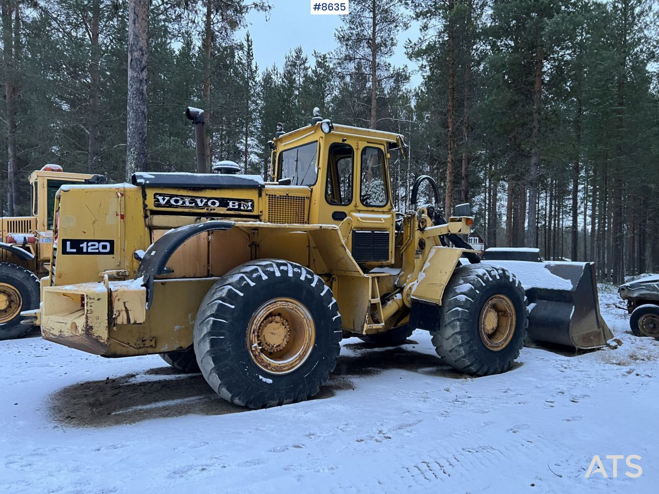 Wheel Loader Volvo BM L120 with bucket - Chargeuse sur pneus: photos 3 Wheel Loader Volvo BM L120 with bucket - Chargeuse sur pneus: photos 3