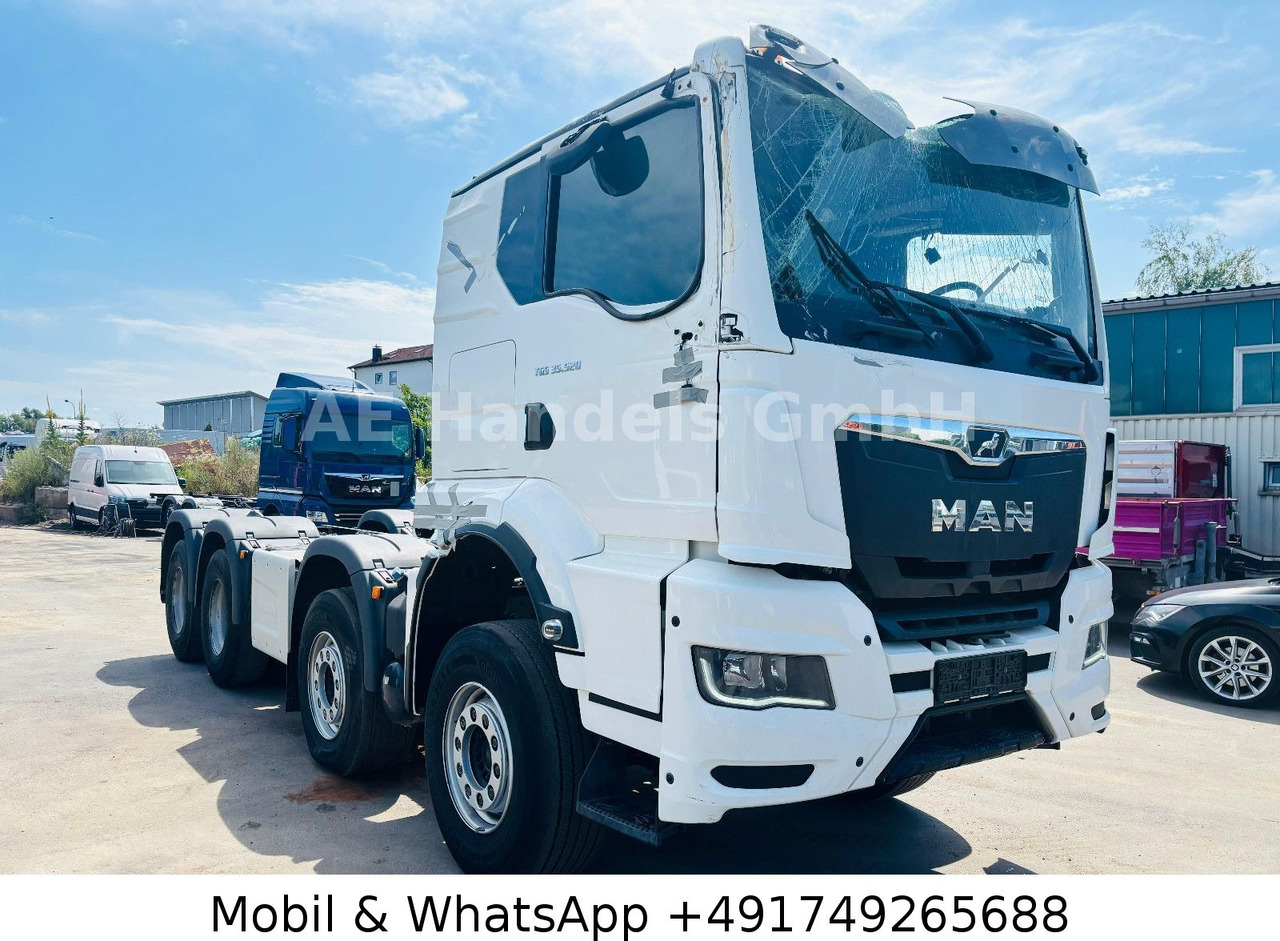 MAN TGS 32.520 GN BB 8x4 *ACC / AP / LED - Châssis cabine: photos 3 MAN TGS 32.520 GN BB 8x4 *ACC / AP / LED - Châssis cabine: photos 3