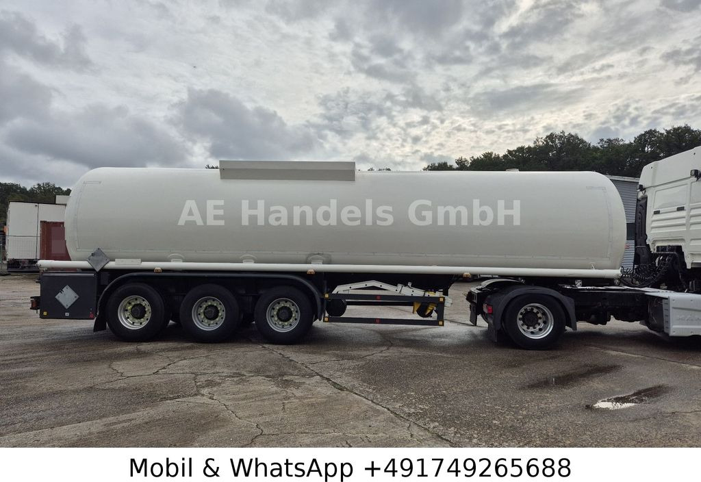 Schrader Z-STA 24-41/1 Chemie *41.000Liter / 1xKammer - Semi-remorque citerne: photos 2 Schrader Z-STA 24-41/1 Chemie *41.000Liter / 1xKammer - Semi-remorque citerne: photos 2