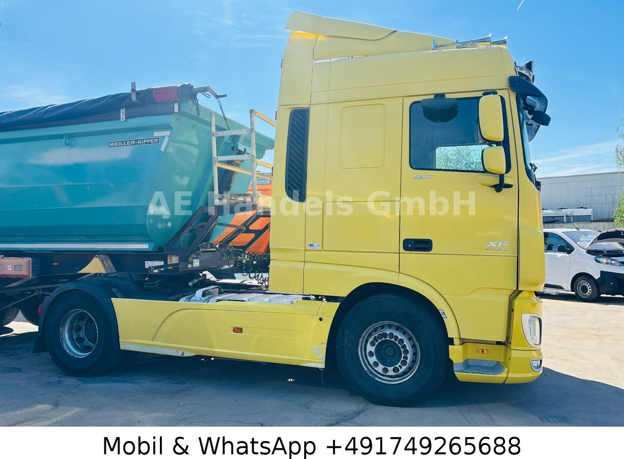 DAF XF 460 SpaceCab BL *Retarder/2-Kreis-Hydraulik - Tracteur routier: photos 5 DAF XF 460 SpaceCab BL *Retarder/2-Kreis-Hydraulik - Tracteur routier: photos 5