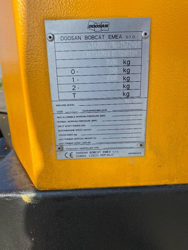 Compresseur d'air Doosan 12/205 Stage V / BOBCAT PA12.20 1er Main endommagé: photos 8