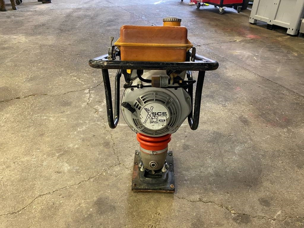 Dynapac LT 800 - Plaque vibrante: photos 2 Dynapac LT 800 - Plaque vibrante: photos 2