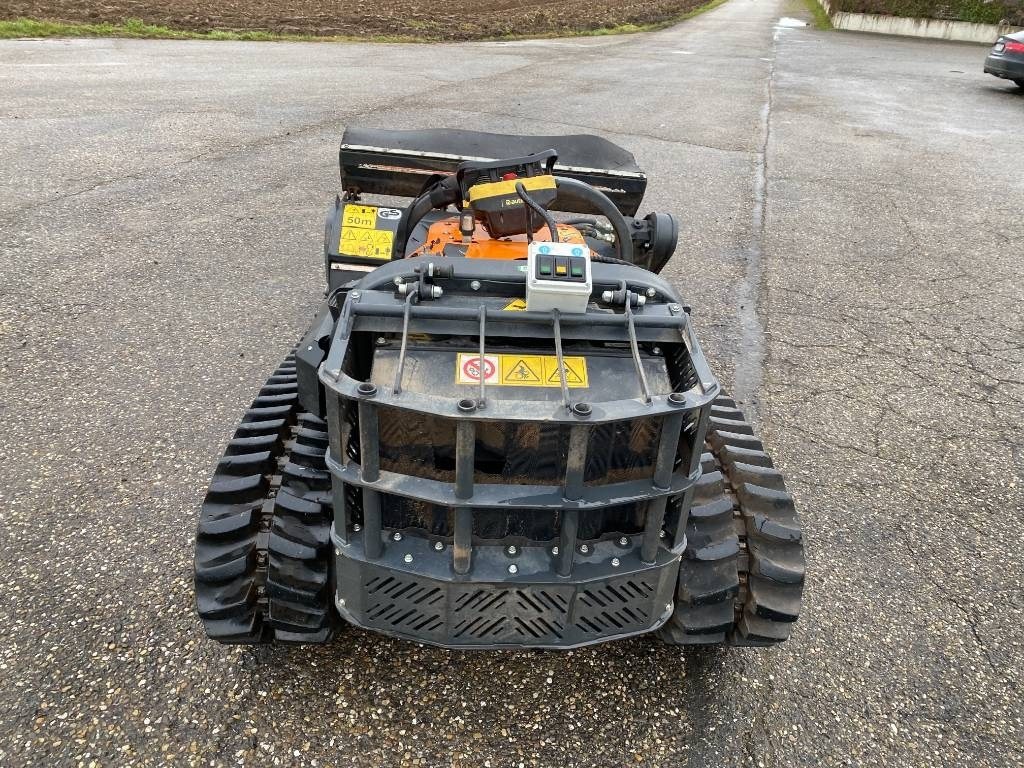 Energreen ENERGREEN ROBOGREEN EVO + HEAD 130 1er Main - Tracteur communal: photos 5 Energreen ENERGREEN ROBOGREEN EVO + HEAD 130 1er Main - Tracteur communal: photos 5