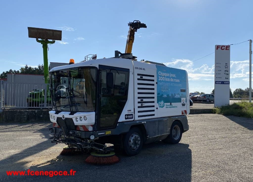 Ravo CR 540 Euro6 Certificat CE / Origine Française - Brosse: photos 1 Ravo CR 540 Euro6 Certificat CE / Origine Française - Brosse: photos 1