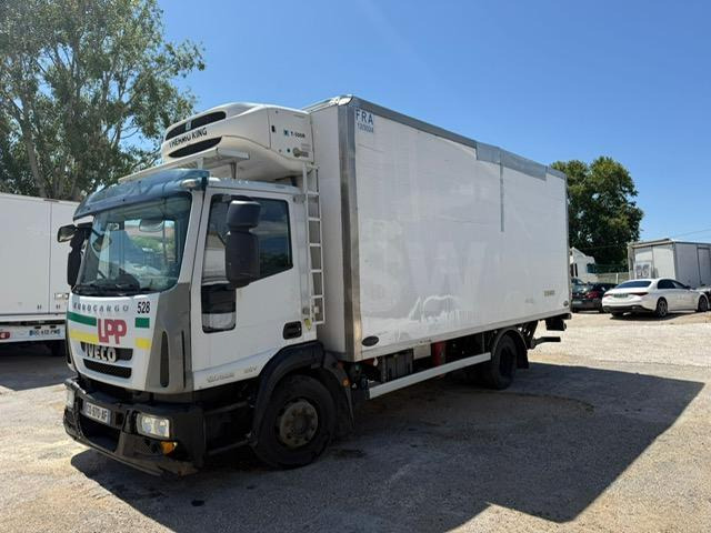 Iveco 120E22 CAISSE FRIGO HAYON - Camion frigorifique: photos 1 Iveco 120E22 CAISSE FRIGO HAYON - Camion frigorifique: photos 1