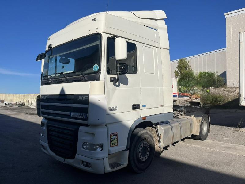 DAF XF 105.460 - Tracteur routier: photos 1 DAF XF 105.460 - Tracteur routier: photos 1