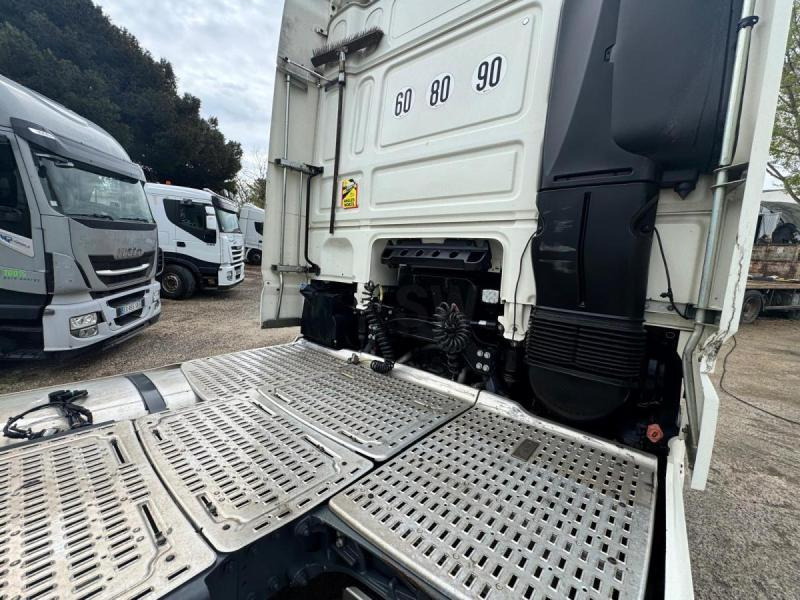 Tracteur routier DAF XF 510: photos 12