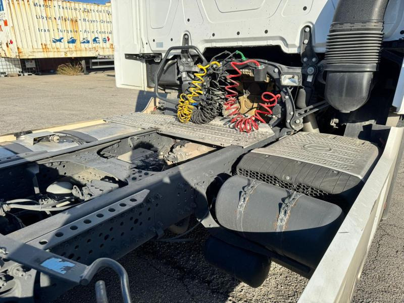 Tracteur routier Mercedes ACTROS 1851: photos 13 Tracteur routier Mercedes ACTROS 1851: photos 13