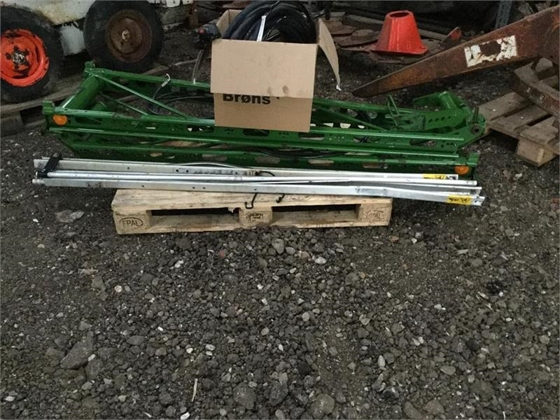 Amazone UG3000 - Pulvérisateur traîné: photos 2 Amazone UG3000 - Pulvérisateur traîné: photos 2