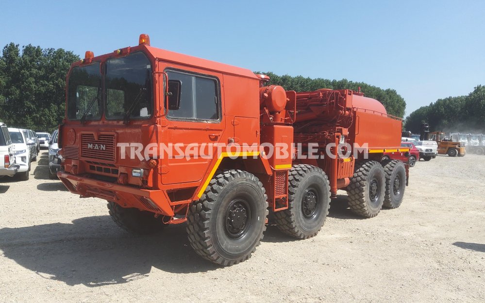 Man KAT 1 8x8 12.7L TURBO DIESEL GRUE 7 tonnes ATLAS KM4300 M5 + CITERNE CARBURANT mobile 3.500 litres - EXPORT OUT EU - Camion citerne, Camion grue: photos 1 Man KAT 1 8x8 12.7L TURBO DIESEL GRUE 7 tonnes ATLAS KM4300 M5 + CITERNE CARBURANT mobile 3.500 litres - EXPORT OUT EU - Camion citerne, Camion grue: photos 1
