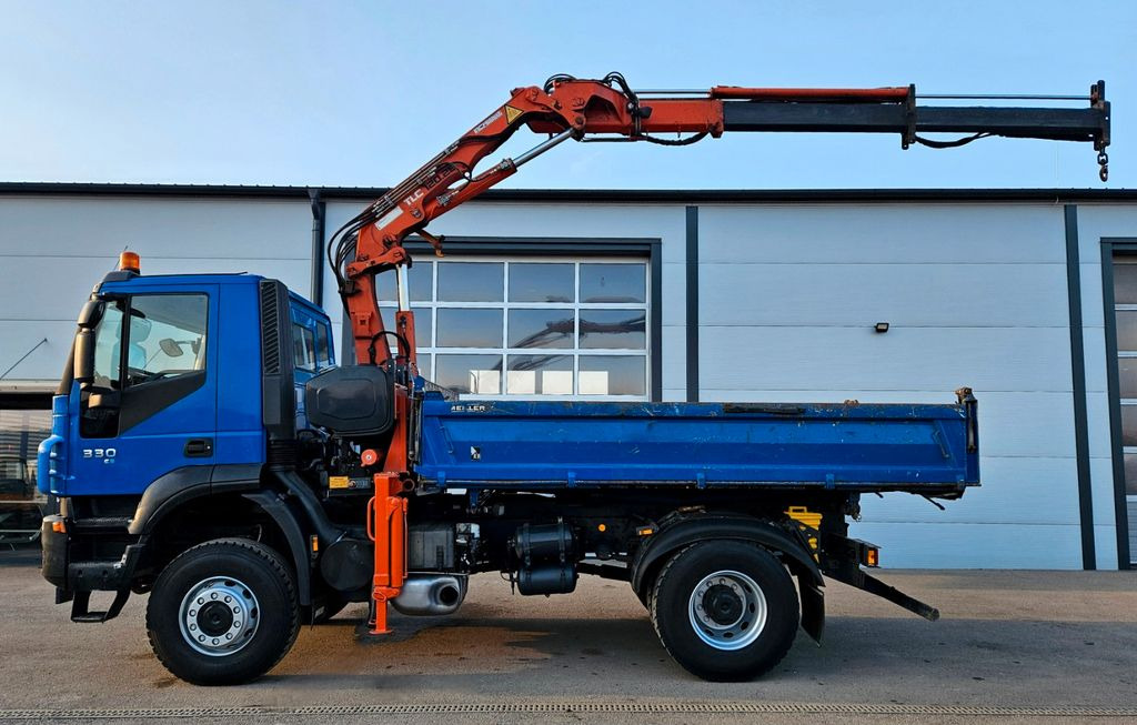 Iveco Trakker 190T33 4x4 Euro5 Kran Atlas 120.2E Funk Iveco Trakker 190T33 4x4 Euro5 Kran Atlas 120.2E Funk - Camion benne, Camion grue: photos 2 Iveco Trakker 190T33 4x4 Euro5 Kran Atlas 120.2E Funk Iveco Trakker 190T33 4x4 Euro5 Kran Atlas 120.2E Funk - Camion benne, Camion grue: photos 2