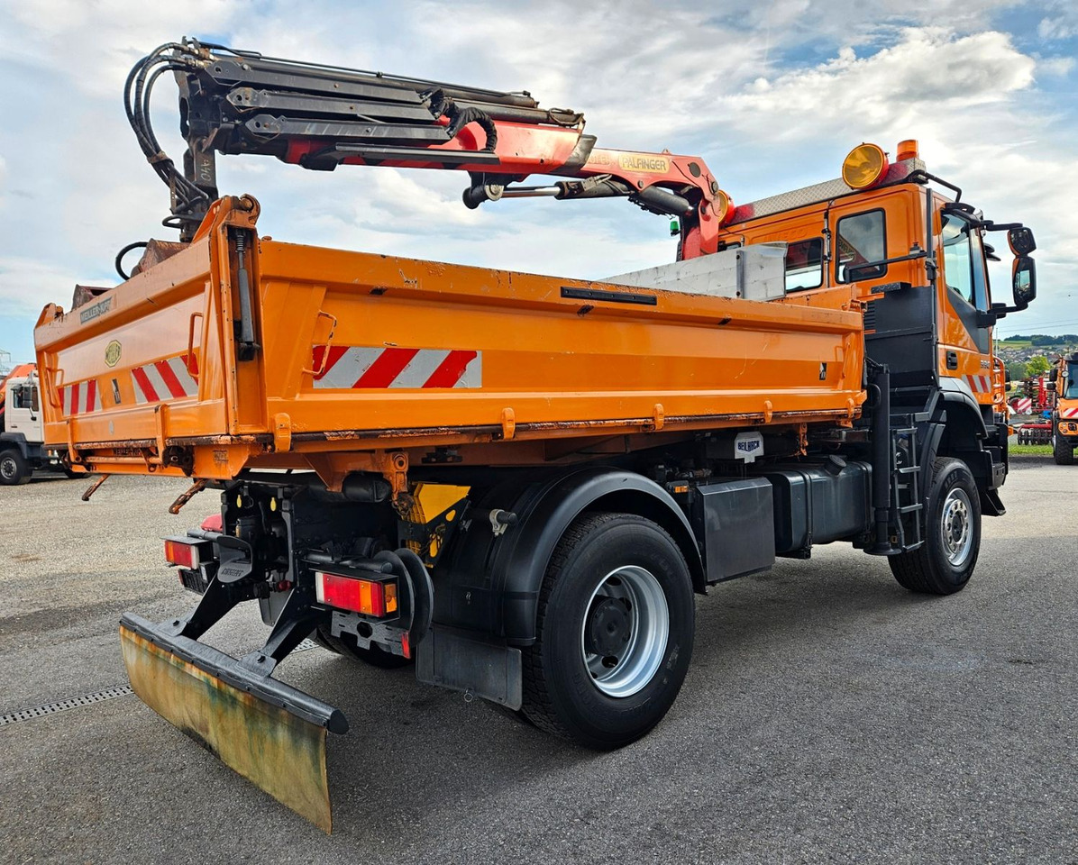 Iveco Trakker 190T33 4x4 Euro5 Kran Palfinger Funk - Camion benne, Camion grue: photos 3 Iveco Trakker 190T33 4x4 Euro5 Kran Palfinger Funk - Camion benne, Camion grue: photos 3