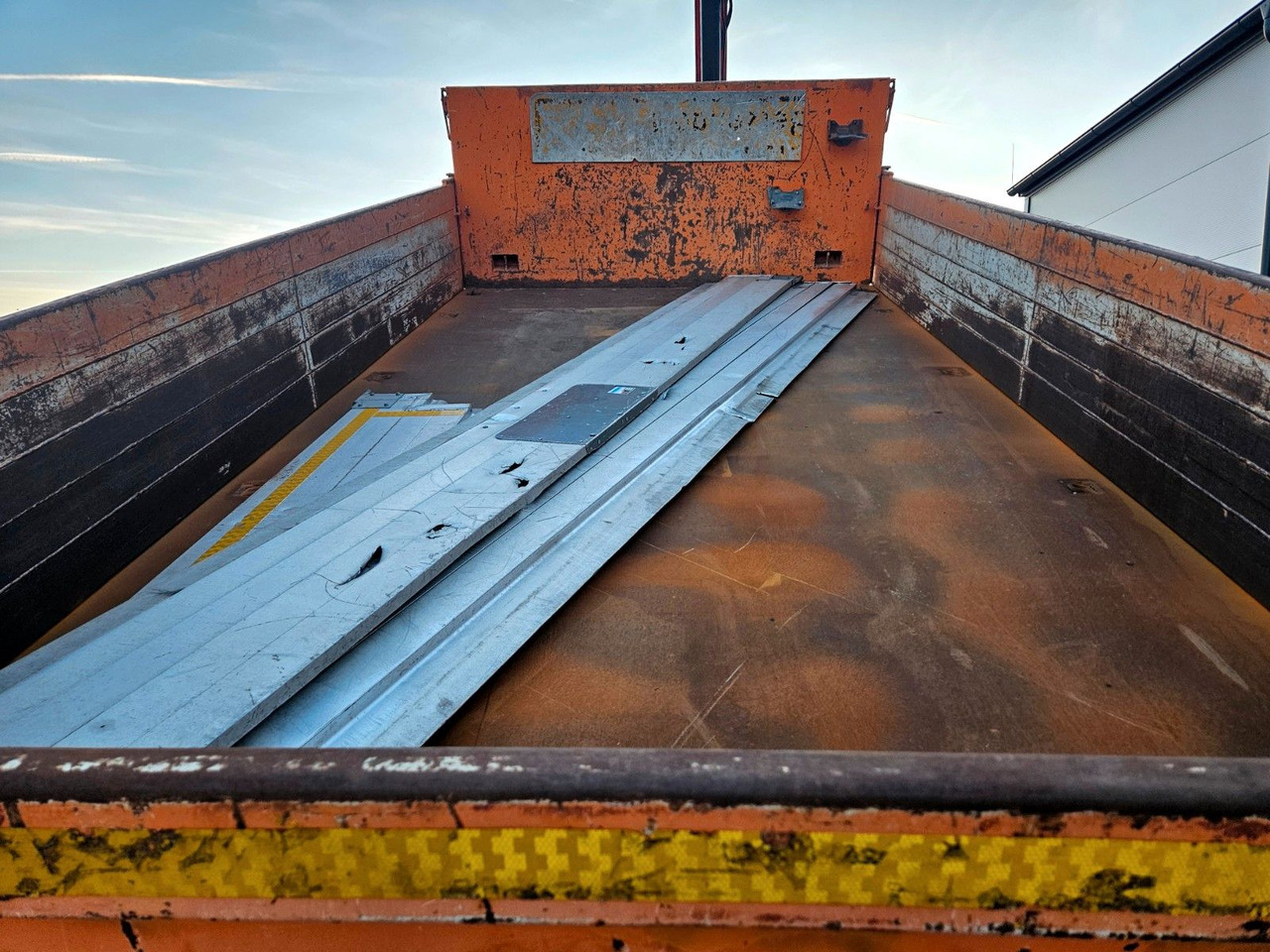 Camion benne, Camion grue Iveco Trakker 410 6x4-4 EEV Palfinger PK12502 Funk: photos 15