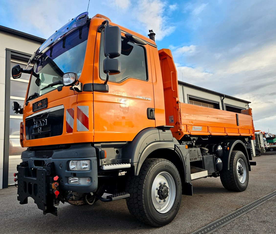 MAN TGM 13.290 4x4 Euro5 Winterdienst Single - Camion benne: photos 1 MAN TGM 13.290 4x4 Euro5 Winterdienst Single - Camion benne: photos 1