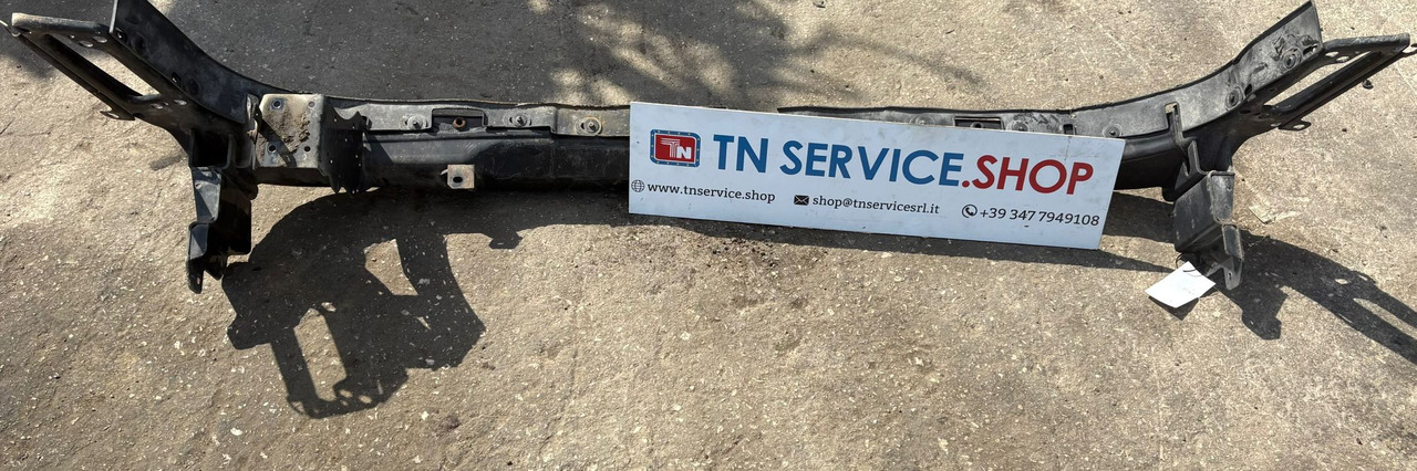 Barra paraurti DAF - Pare-chocs pour Camion: photos 5 Barra paraurti DAF - Pare-chocs pour Camion: photos 5