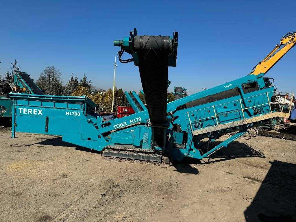 Terex M 1700-3 Powerscreen Chieftain 1700 Rinser - Crible: photos 1 Terex M 1700-3 Powerscreen Chieftain 1700 Rinser - Crible: photos 1