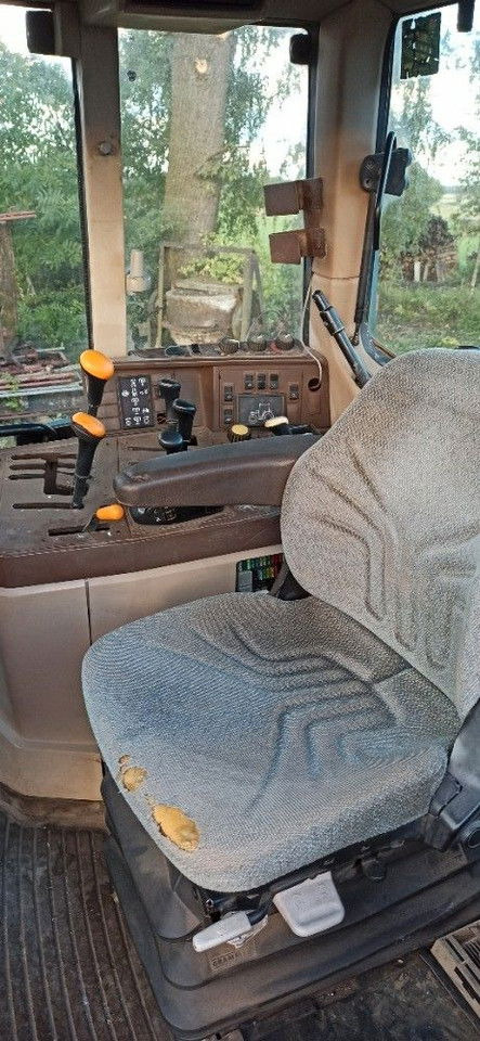 John Deere 6910 - Tracteur agricole: photos 5 John Deere 6910 - Tracteur agricole: photos 5