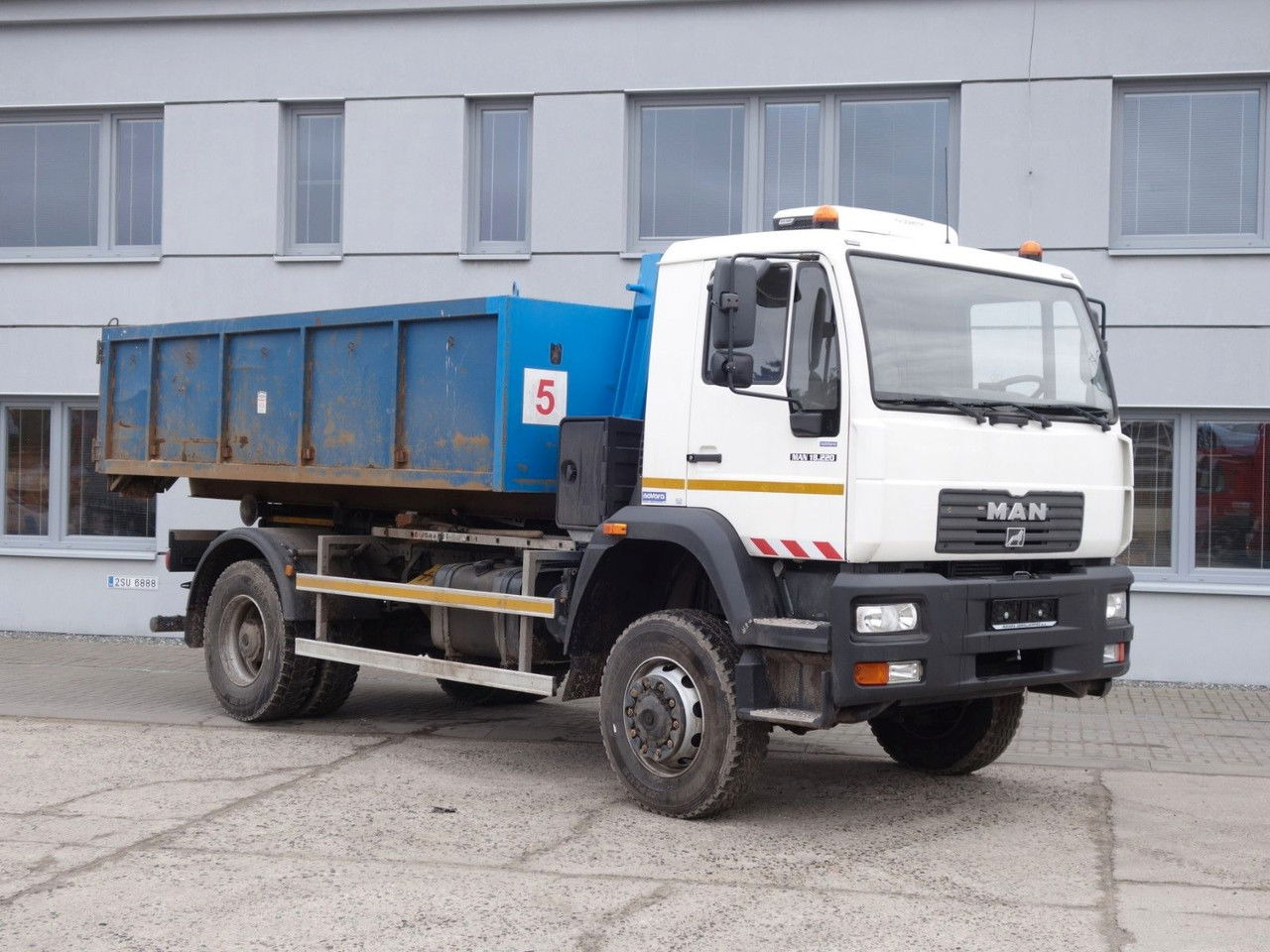 MAN 18.220 4x4 Neue Aufbau 2023 TOP 18.220 4x4 Neue Aufbau 2023 TOP - Camion porte-conteneur/ Caisse mobile, Camion grue: photos 3 MAN 18.220 4x4 Neue Aufbau 2023 TOP 18.220 4x4 Neue Aufbau 2023 TOP - Camion porte-conteneur/ Caisse mobile, Camion grue: photos 3
